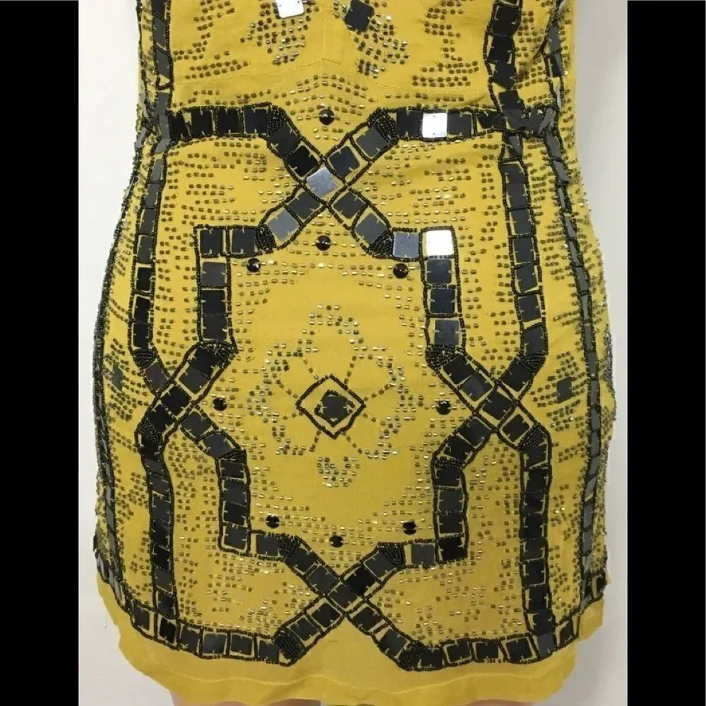 New. Speak Easy Beaded dress. Size O. RUNS SMALL. Retails $249 - Picture 7 of 8